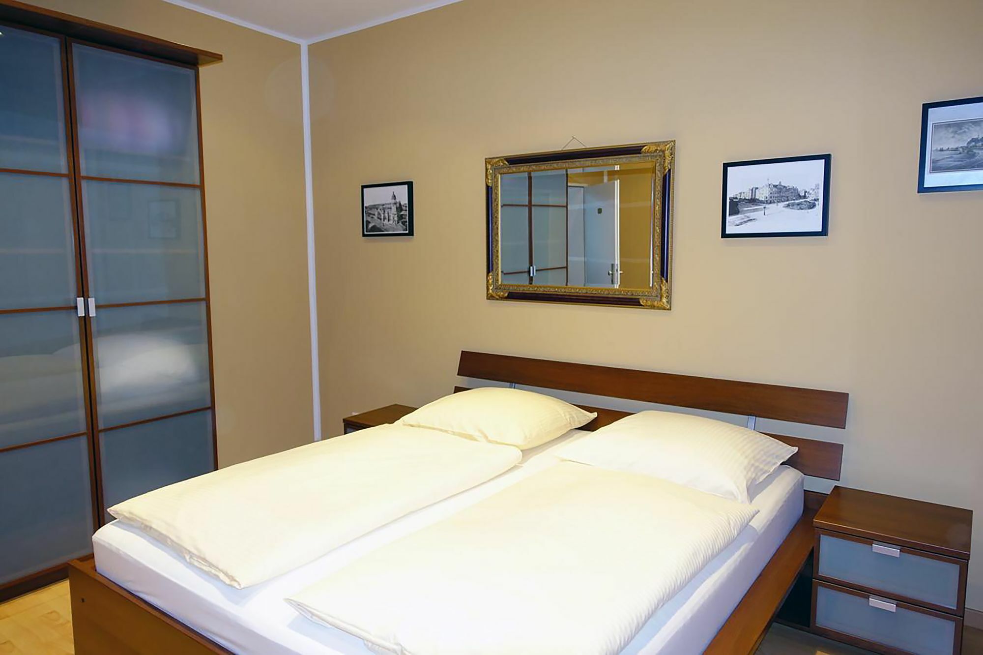 Hotel Suedbruecke Koeln Zewnętrze zdjęcie